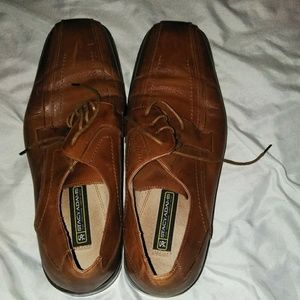 Men's shoes